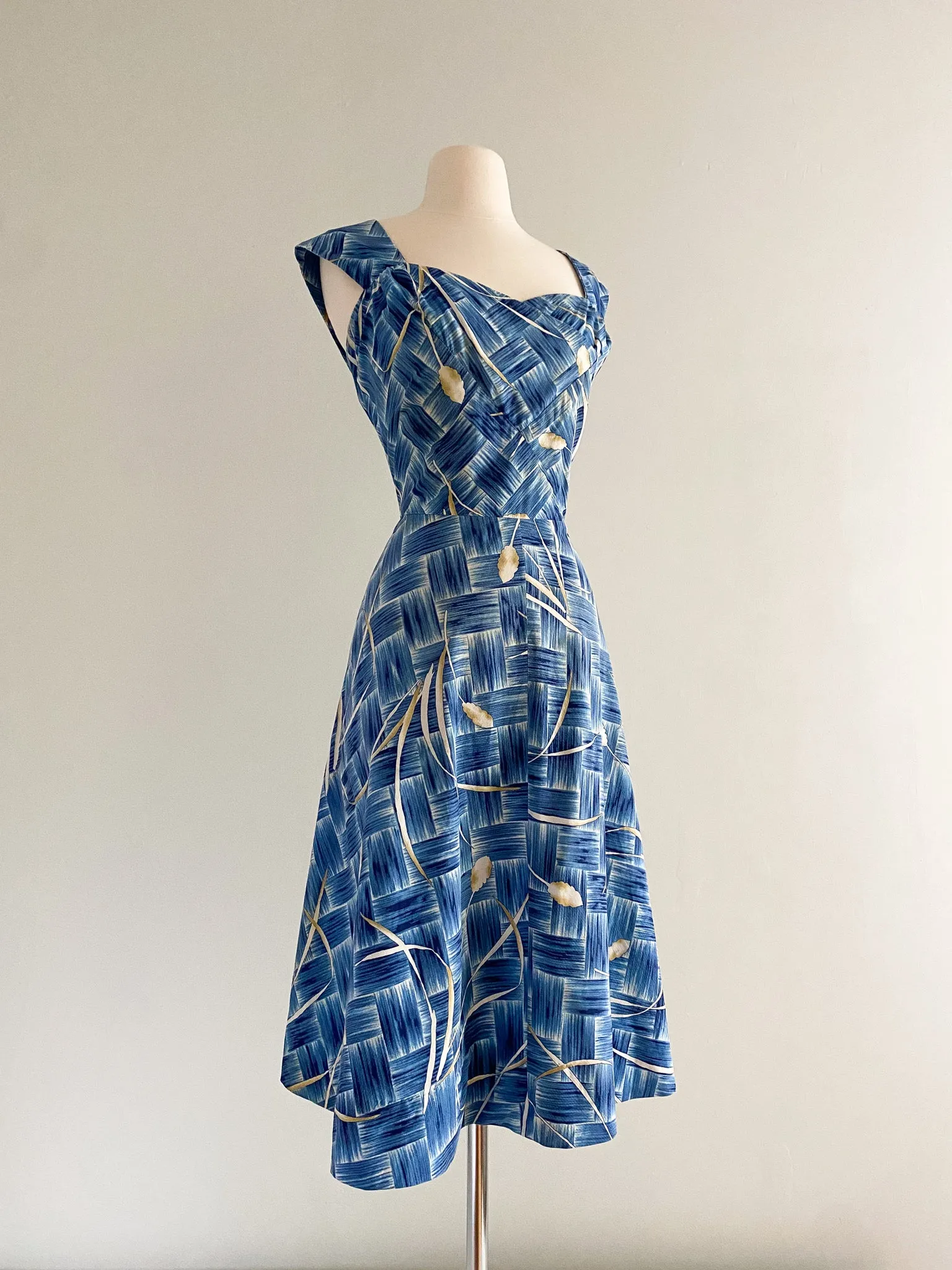 1950's Blue Hawaiian Wheat Print Cotton Dress with Cropped Jacket / Sz L