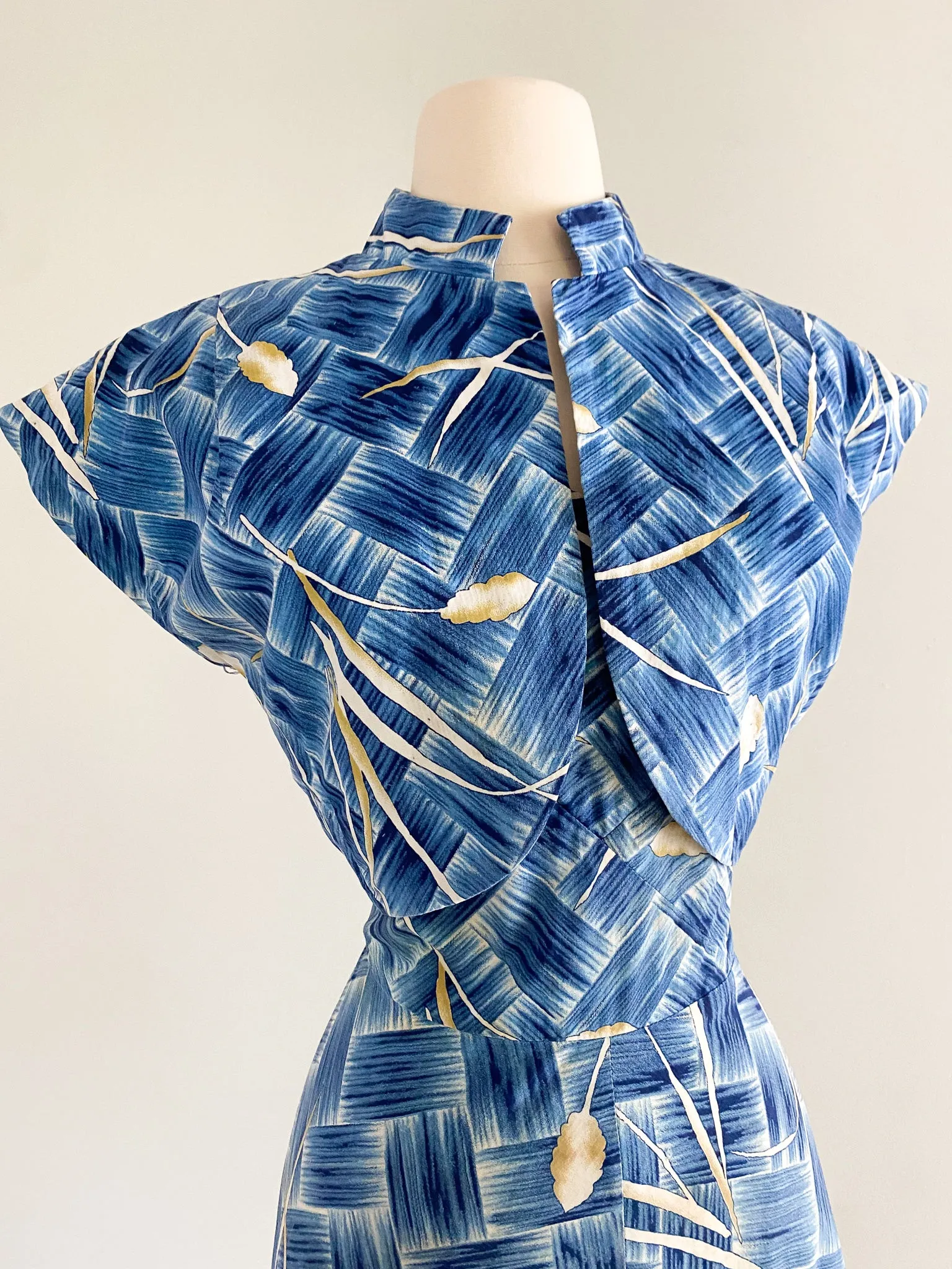 1950's Blue Hawaiian Wheat Print Cotton Dress with Cropped Jacket / Sz L