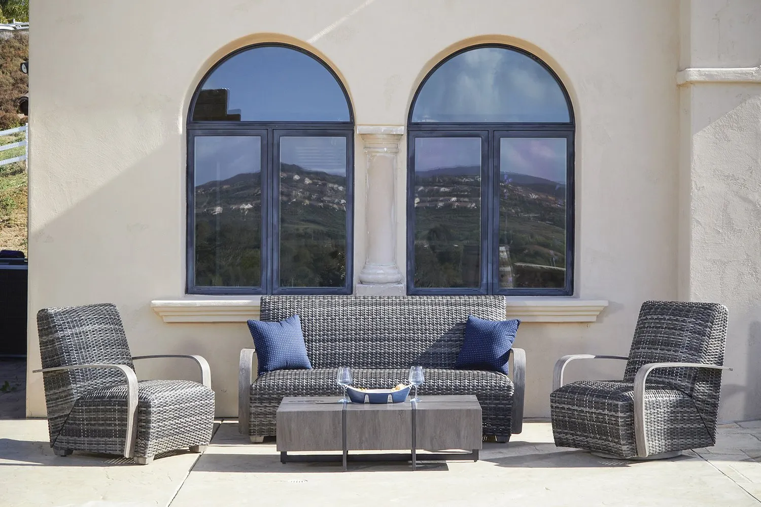 Amalfi DS Swivel Rocker By Patio Renaissance