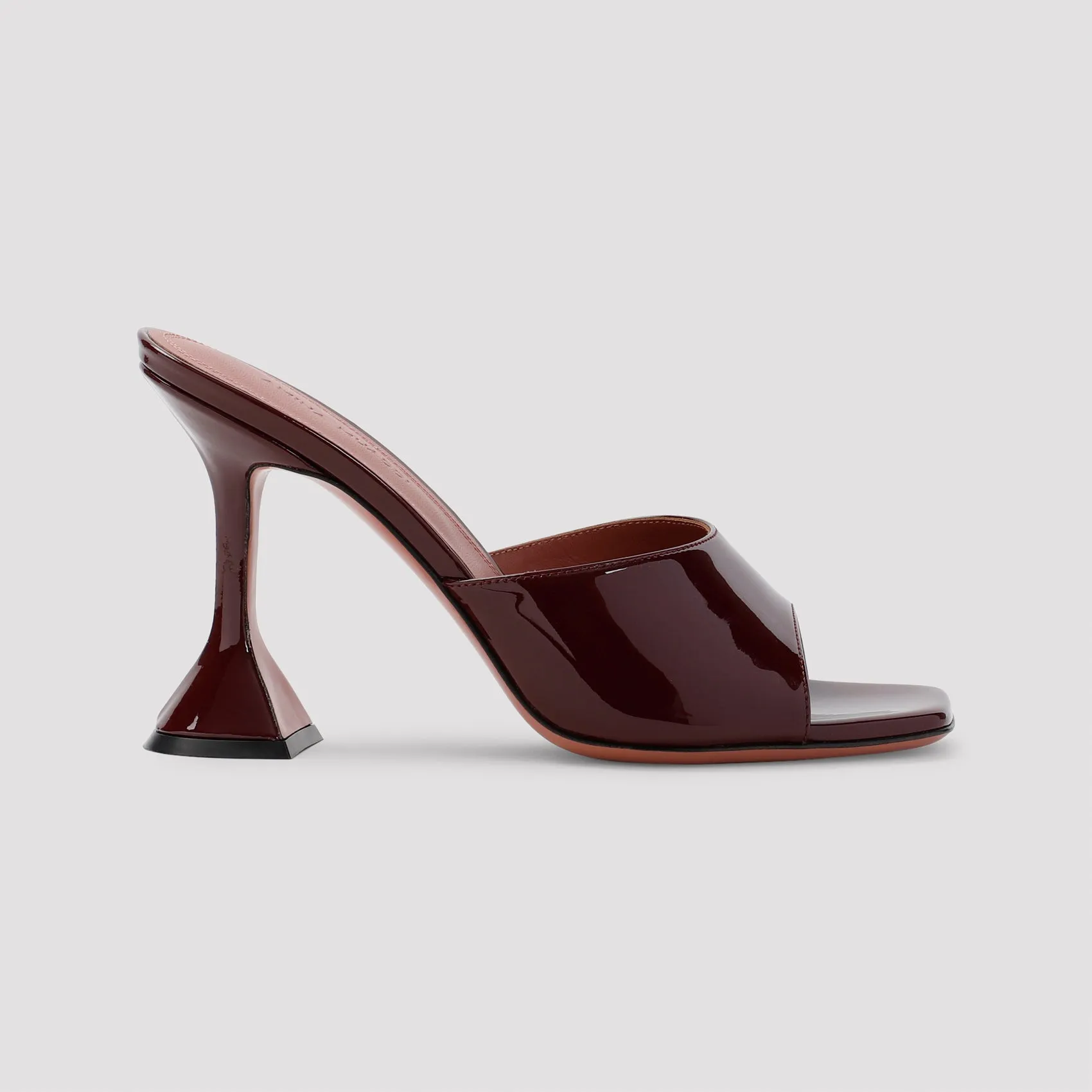 LUPITA SLIPPER