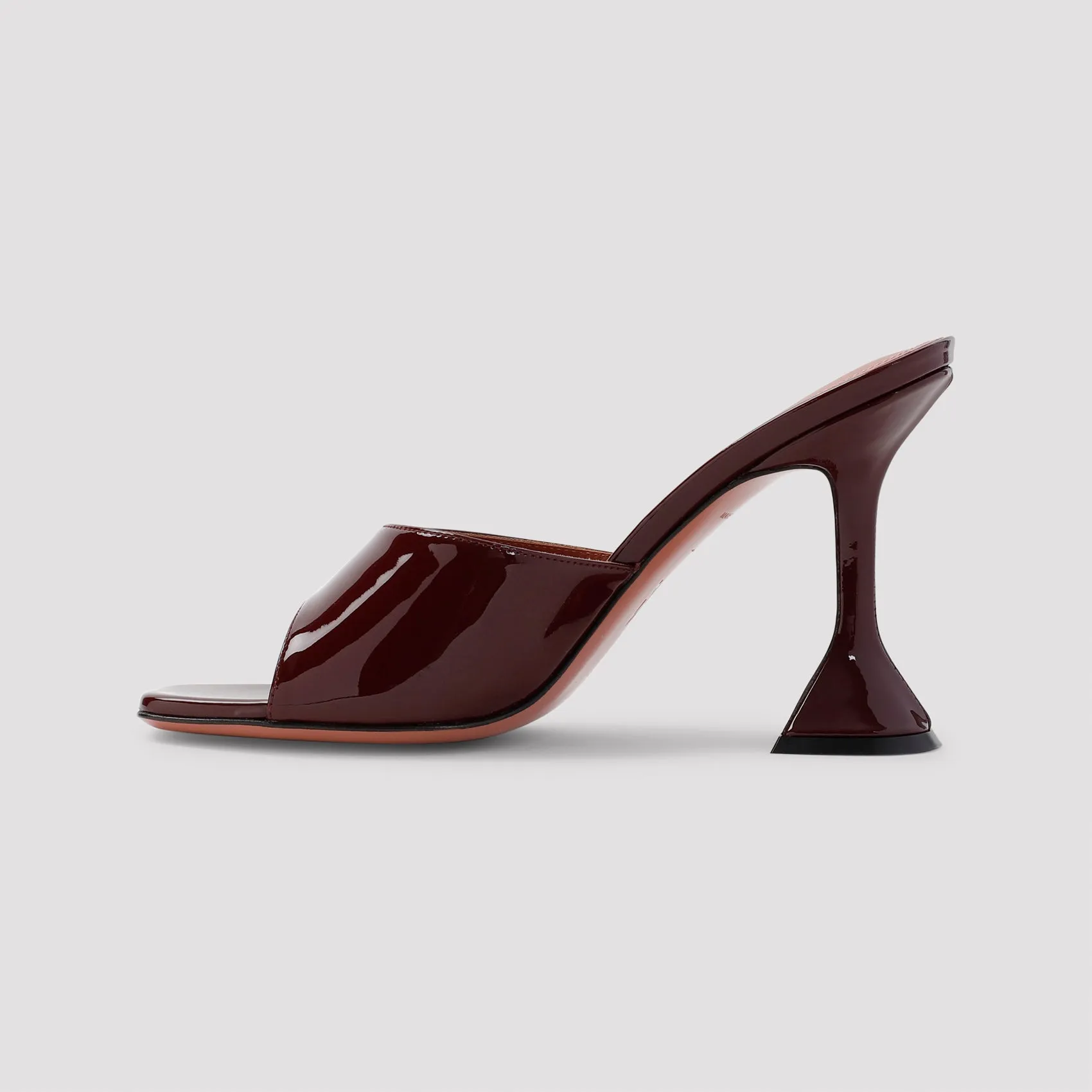 LUPITA SLIPPER