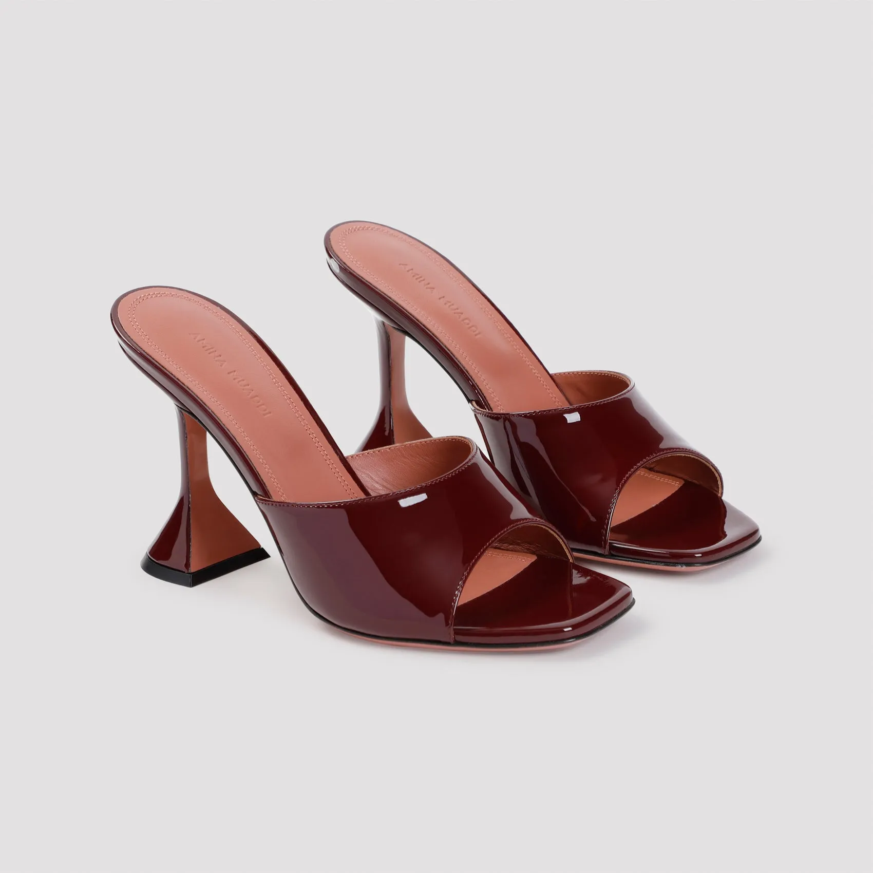 LUPITA SLIPPER