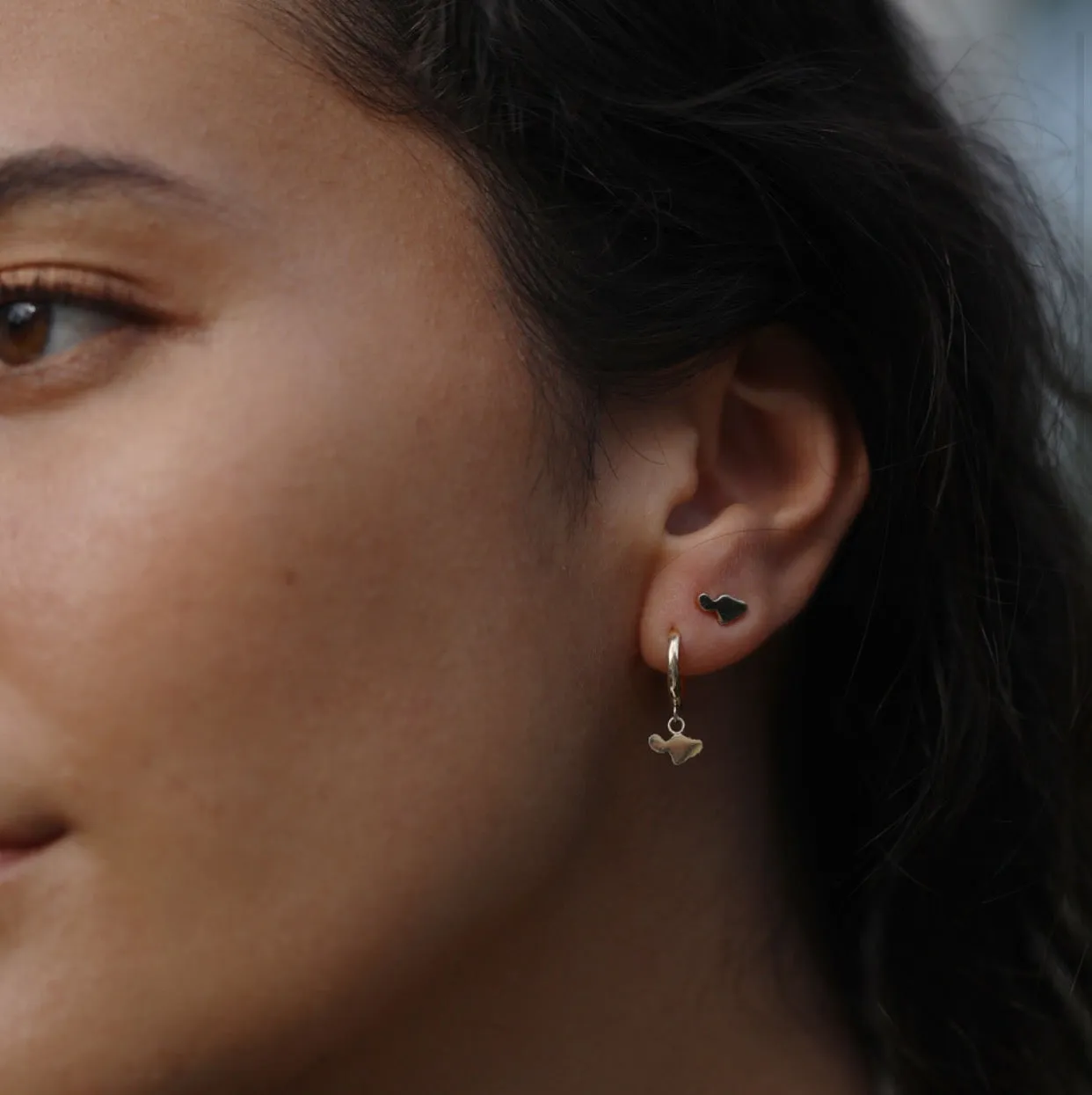 Maui Huggie Hoop Earring - Solid 14kt
